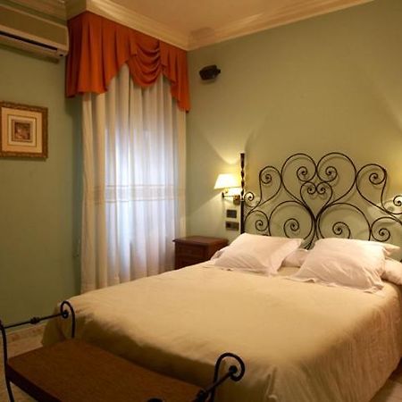 Hotel Juanito La Roda Rum bild