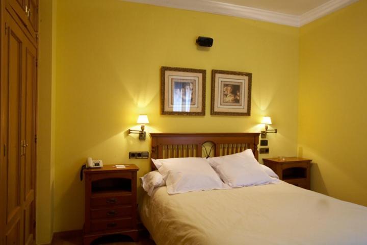 Hotel Juanito La Roda Rum bild