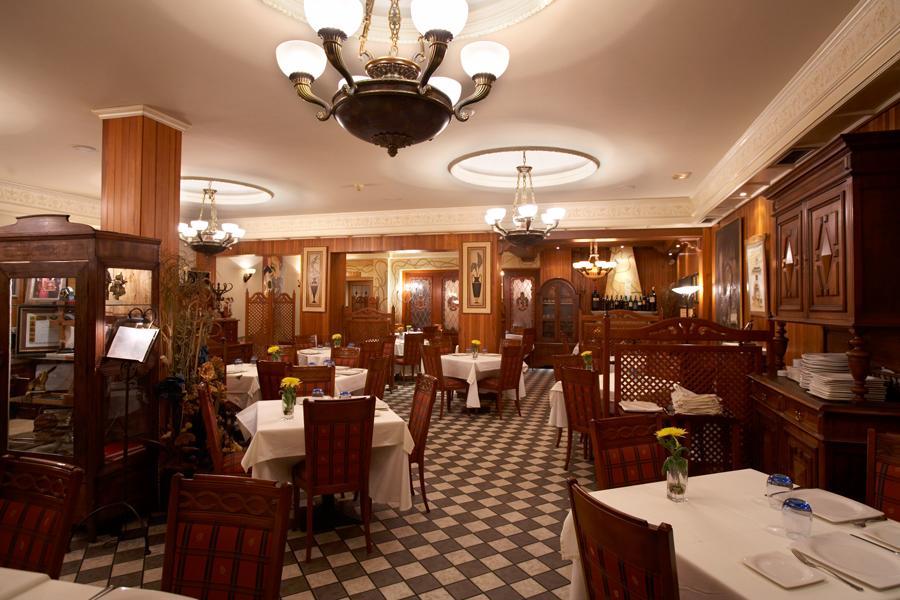 Hotel Juanito La Roda Exteriör bild